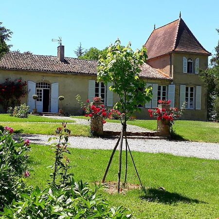Au Chateau Juillac Juillac  Exterior photo