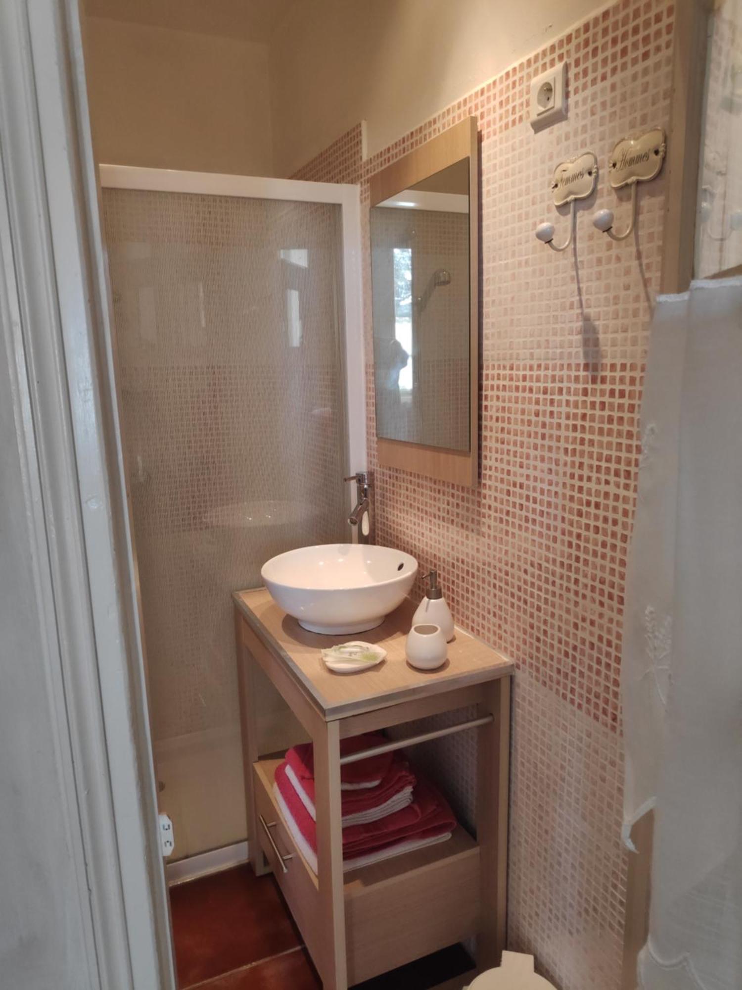Au Chateau Juillac Juillac  Room photo