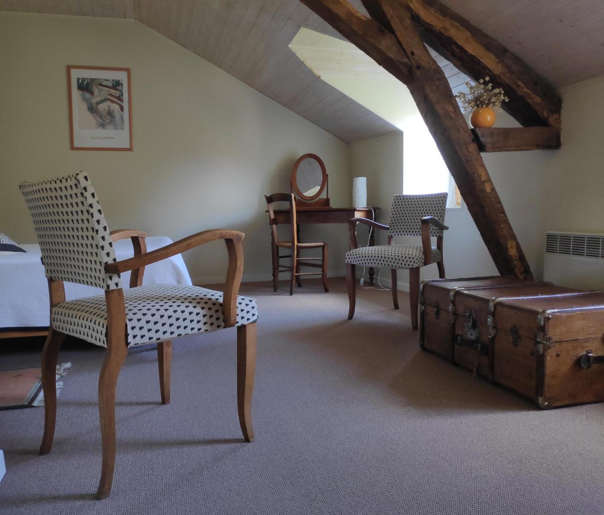 Au Chateau Juillac Juillac  Room photo